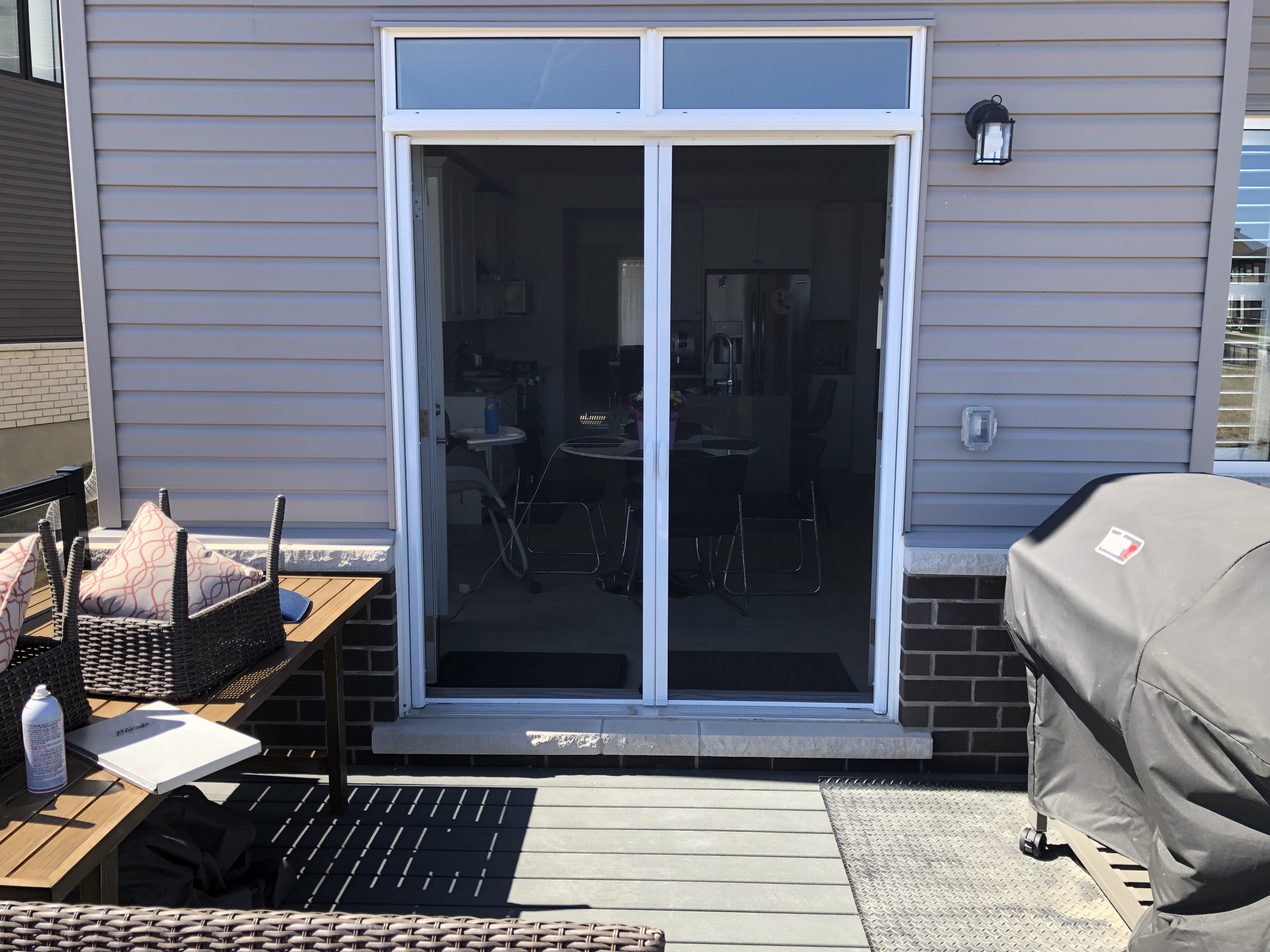 Retractable Screen Double White