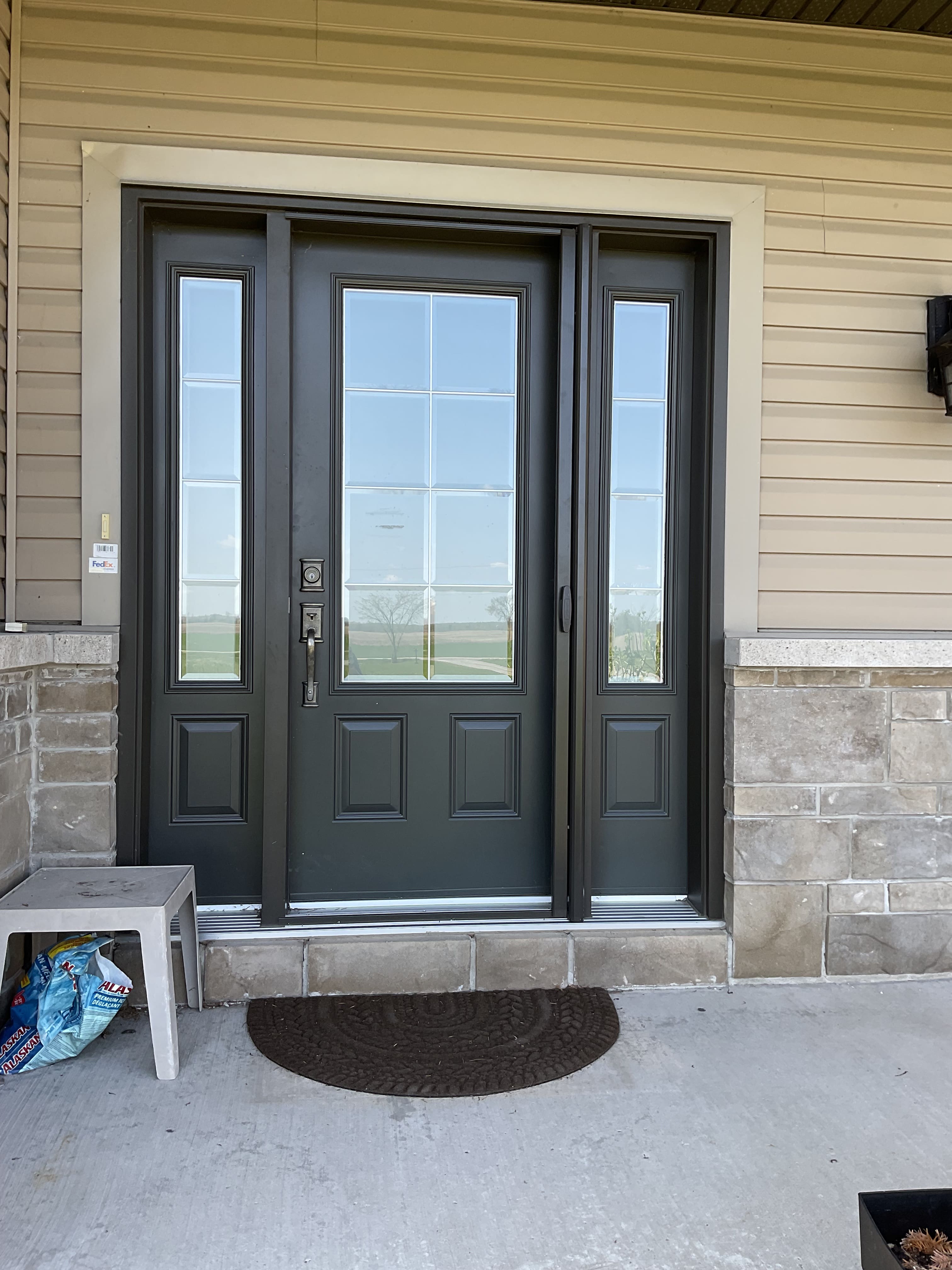 Retractable Screen Single Rideau Brown